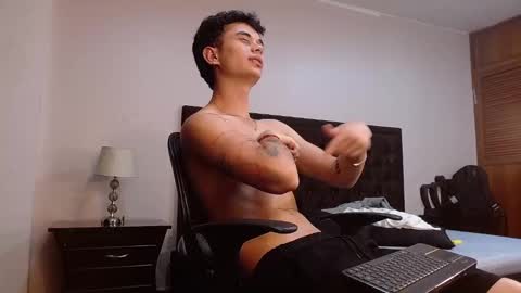 jaico_santos online show from September 24, 2025, 11:41 pm