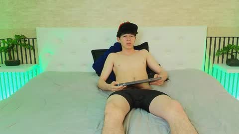 Snapshot of jake_cruzz chatting on May 22, 2026, 4:08 am Jake online show from May 22, 2026, 4:08 am