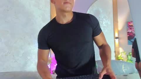 Snapshot of jake_lauren chatting on June 18, 2026, 10:03 pm JAKE online show from June 18, 2026, 10:03 pm
