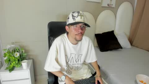 Jake  online show from May 8, 2026, 8:25 pm