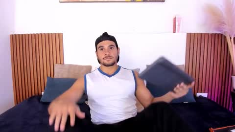 Jake  online show from November 10, 2025, 3:38 am