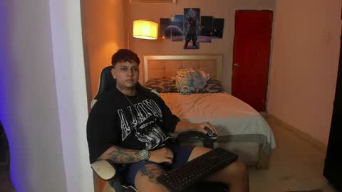 Snapshot of jake_pons chatting on December 11, 2024, 2:22 pm Jake Pons online show from December 11, 2024, 2:22 pm