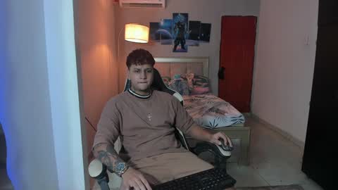 Snapshot of jake_pons chatting on December 23, 2024, 4:12 am Jake Pons online show from December 23, 2024, 4:12 am