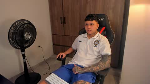 Jake Pons online show from April 29, 2026, 11:44 pm