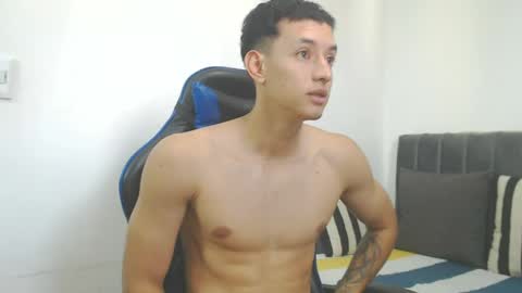 Snapshot of jake_shadow14 chatting on April 25, 2026, 2:14 pm Hi guys im new 3 online show from April 25, 2026, 2:14 pm