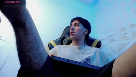 jake_tripp online show from December 28, 2024, 8:16 am