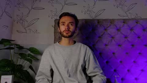 jakemagnus_ online show from September 16, 2025, 11:11 am