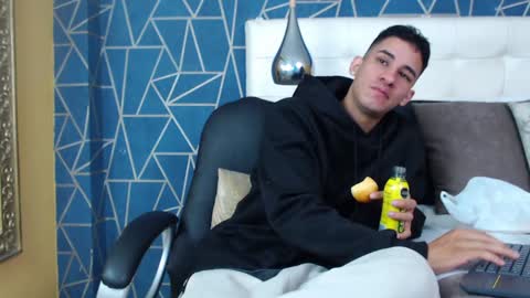 Snapshot of jakemoxleey chatting on January 18, 2025, 12:36 pm jakemoxleey online show from January 18, 2025, 12:36 pm