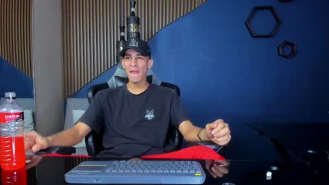 Snapshot of jakemoxleey chatting on January 20, 2025, 7:04 pm jakemoxleey online show from January 20, 2025, 7:04 pm