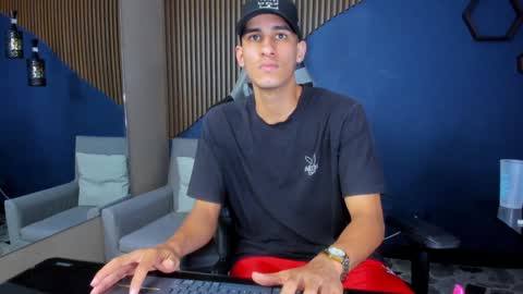 Snapshot of jakemoxleey chatting on January 21, 2025, 1:18 am jakemoxleey online show from January 21, 2025, 1:18 am