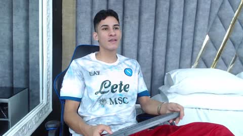 Snapshot of jakemoxleey chatting on January 30, 2025, 2:04 pm jakemoxleey online show from January 30, 2025, 2:04 pm