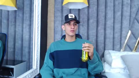 Snapshot of jakemoxleey chatting on February 24, 2025, 12:05 pm jakemoxleey online show from February 24, 2025, 12:05 pm