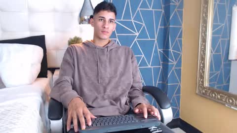 Snapshot of jakemoxleey chatting on March 4, 2025, 12:55 pm jakemoxleey online show from March 4, 2025, 12:55 pm