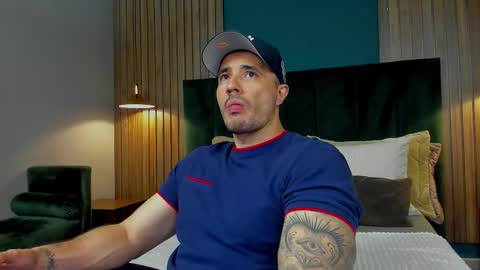 jakestone_1 online show from November 14, 2025, 1:26 am