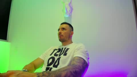 jakestone_1 online show from April 15, 2026, 2:18 am