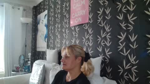 JAKKI LOUISE pornstar online show from September 10, 2025, 3:01 pm