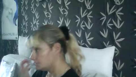 JAKKI LOUISE pornstar online show from November 4, 2025, 3:22 pm