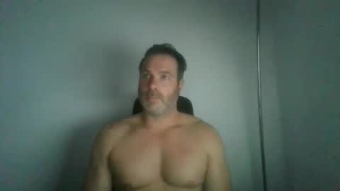 jam3s5959 online show from May 3, 2026, 12:22 pm