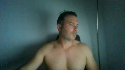 Snapshot of jam3s5959 chatting on June 27, 2026, 11:37 am jam3s5959 online show from June 27, 2026, 11:37 am