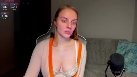 Snapshot of jam_cream chatting on March 1, 2026, 7:49 pm Sofia online show from March 1, 2026, 7:49 pm