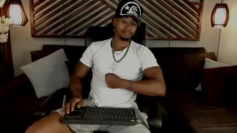 Snapshot of jamalmyst_ chatting on May 20, 2026, 8:48 pm online show from May 20, 2026, 8:48 pm
