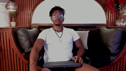 Snapshot of jamalmyst_ chatting on June 1, 2026, 7:59 pm online show from June 1, 2026, 7:59 pm