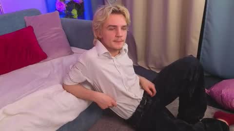 Snapshot of jamemiller chatting on February 14, 2026, 5:10 pm JameMiller online show from February 14, 2026, 5:10 pm