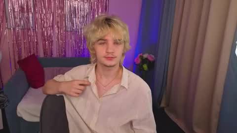 Snapshot of jamemiller chatting on February 16, 2026, 7:04 am JameMiller online show from February 16, 2026, 7:04 am