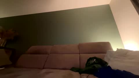 Snapshot of james_dickie chatting on November 9, 2025, 1:48 am James Dickie online show from November 9, 2025, 1:48 am