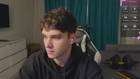 James online show from October 28, 2025, 9:39 pm