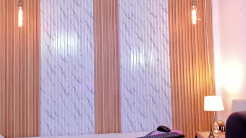 James online show from October 30, 2025, 7:47 pm