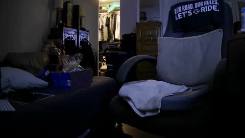 James Bondage online show from February 11, 2026, 3:22 am