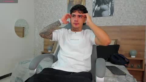 jamesdekker online show from October 12, 2025, 1:32 pm