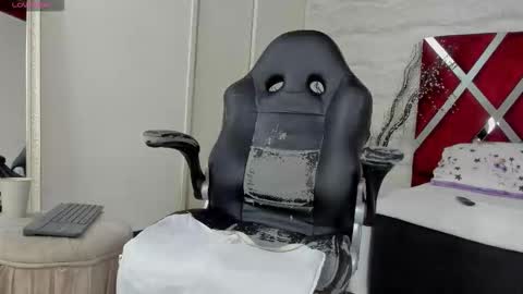 jamesdekker online show from October 23, 2025, 9:02 pm