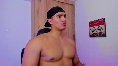 Snapshot of jamesgraay chatting on December 10, 2024, 6:01 am James Gray online show from December 10, 2024, 6:01 am