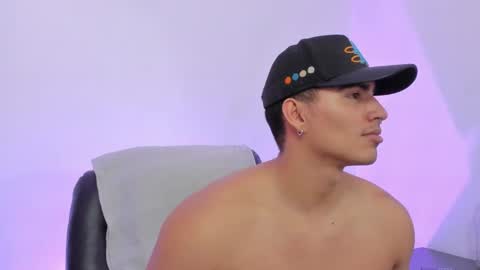 Snapshot of jamesgraay chatting on March 12, 2025, 4:35 pm James Gray online show from March 12, 2025, 4:35 pm