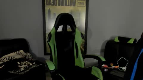 Jamesinked  online show from February 2, 2025, 2:38 am