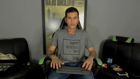 Jamesinked  online show from February 3, 2025, 9:29 pm