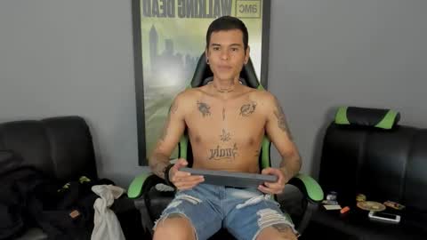 Jamesinked  online show from February 12, 2025, 7:24 pm
