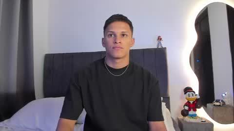 Snapshot of jamesowenn chatting on June 23, 2026, 3:48 am James Owenn online show from June 23, 2026, 3:48 am