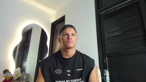 Snapshot of jamesowenn chatting on August 3, 2026, 12:20 am James Owenn online show from August 3, 2026, 12:20 am