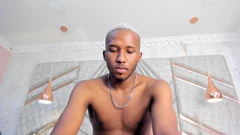 Snapshot of jamesparck chatting on February 10, 2025, 6:45 pm James online show from February 10, 2025, 6:45 pm