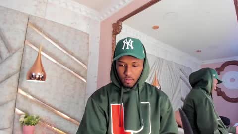 Snapshot of jamesparck chatting on March 12, 2025, 12:04 pm James online show from March 12, 2025, 12:04 pm