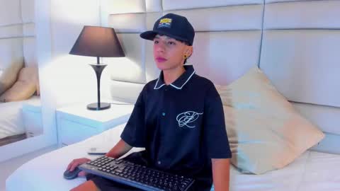 jamess_ford online show from January 15, 2025, 10:02 pm