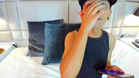 jamess_ford online show from February 14, 2025, 7:07 am