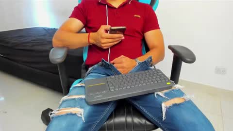 Jamess hott online show from January 29, 2025, 2:53 pm