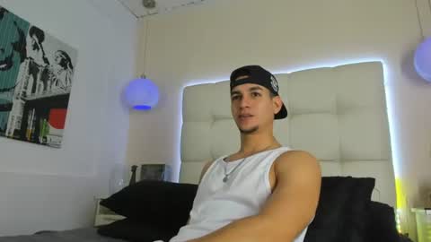 Snapshot of jamexxx1 chatting on August 7, 2026, 9:28 pm --- James --- online show from August 7, 2026, 9:28 pm