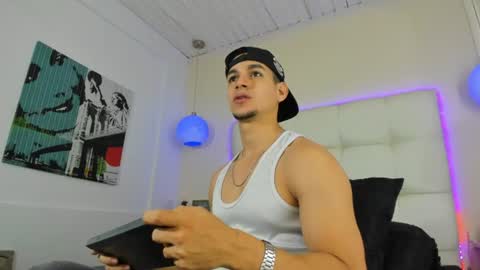 Snapshot of jamexxx1 chatting on August 8, 2026, 11:18 pm --- James --- online show from August 8, 2026, 11:18 pm