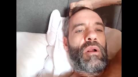 Snapshot of jamie198307 chatting on November 2, 2025, 11:45 am jamie198307 online show from November 2, 2025, 11:45 am