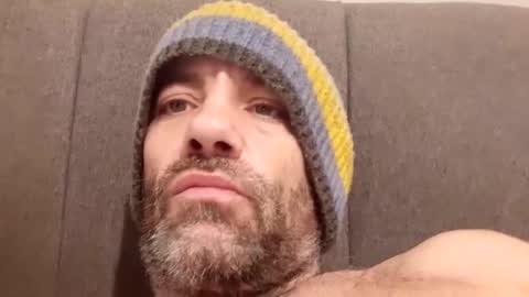 Snapshot of jamie198307 chatting on December 15, 2025, 8:07 am jamie198307 online show from December 15, 2025, 8:07 am